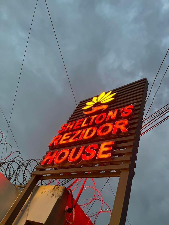 Shelton'S Rezidor House Hotell Peshawar Eksteriør bilde