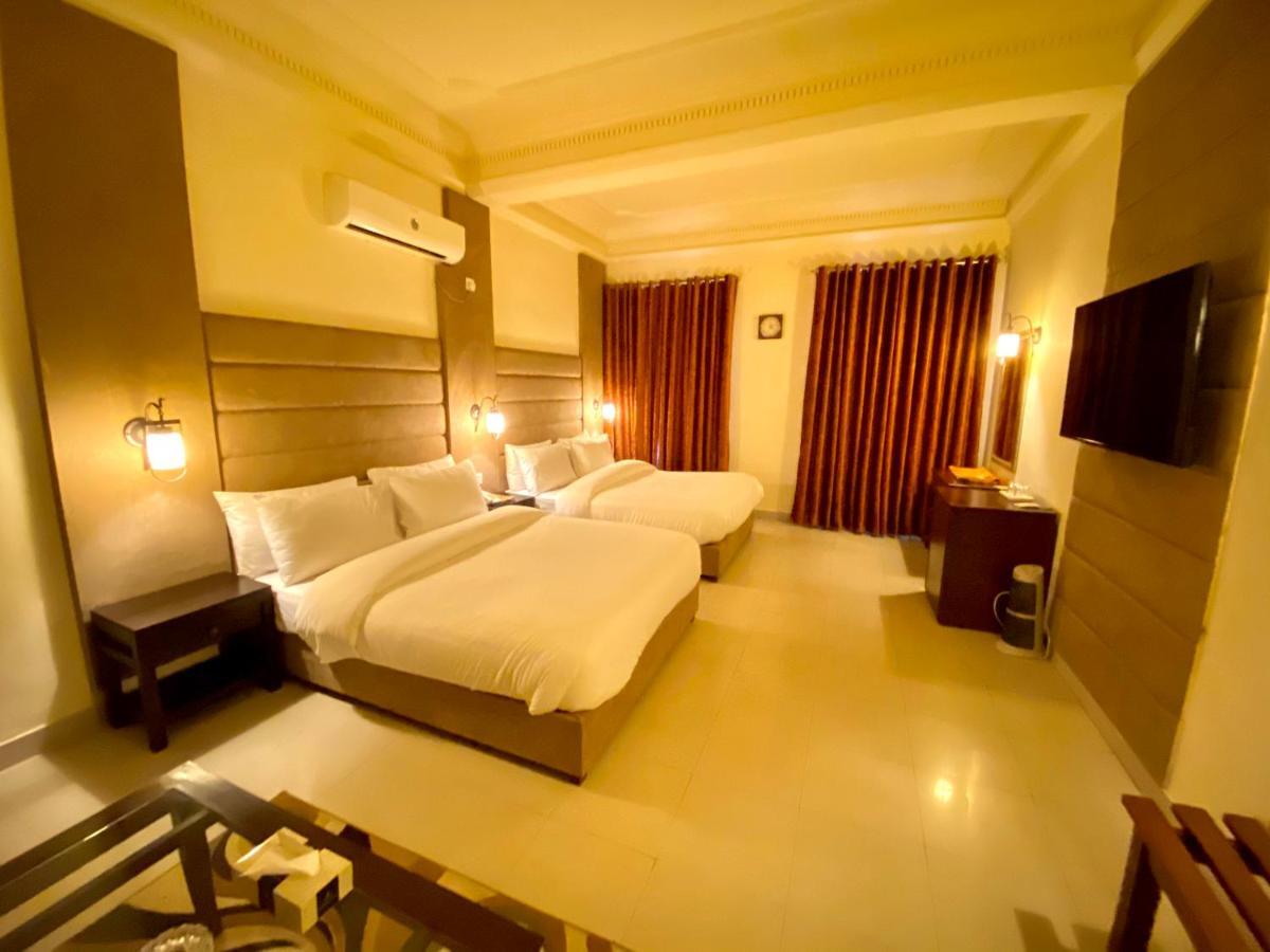 Shelton'S Rezidor House Hotell Peshawar Eksteriør bilde